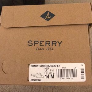 Sperry men’s sharktooth thong